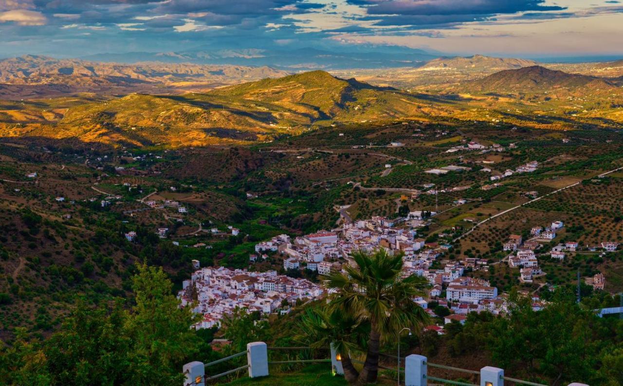 Cerro De Hijar Hotel Tolox Esterno foto